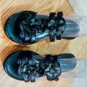 Born women’s sandals size 8 wedge leather black and blue